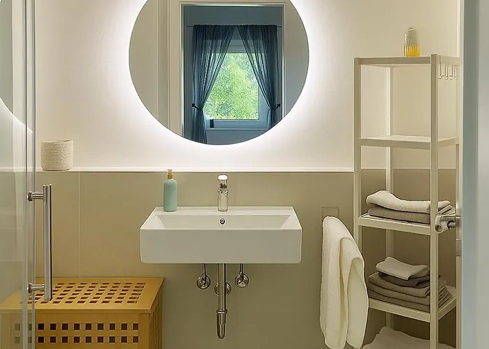 Lejlighed Stilvolles Mit Zwei Baedern Terrasse Und Parkplatz Nahe Rhein Und Zentrum *